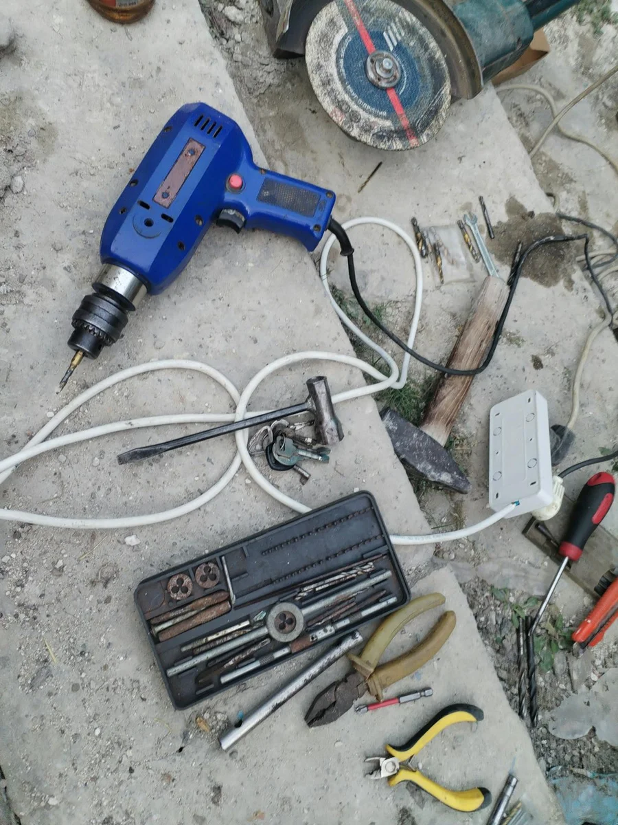 Taladro percutor o simple: cuál necesitas según lo que vas a taladrar